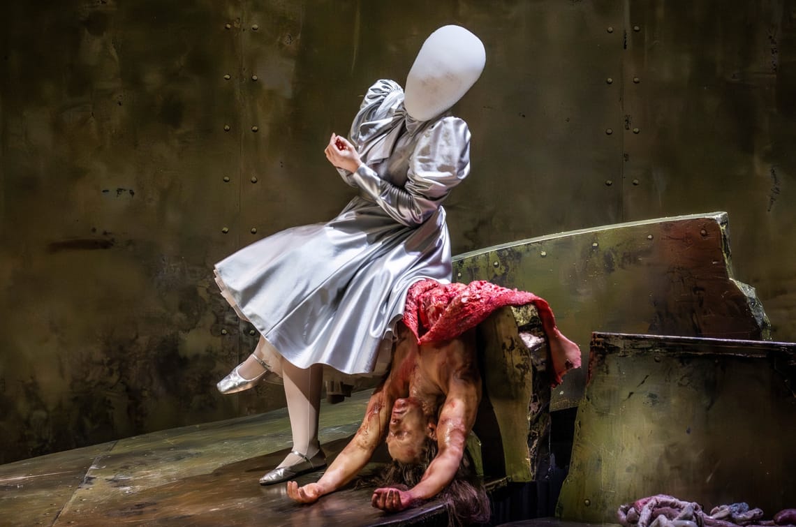 Dance for me! SALOME